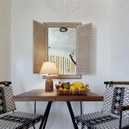 Endless Traditional Apartment *