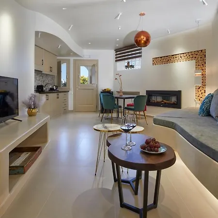 Endless Traditional Apartment *