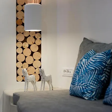 Endless Traditional * ثيرا