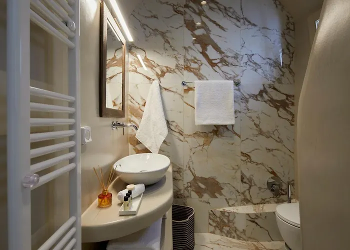 Endless Traditional Lägenhet Fira (Santorini)